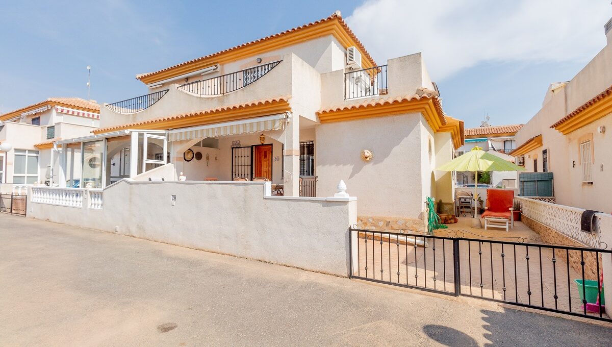 Semi Detached Villa For Sale In The Residential Of Iria V Playa Flamenca Semi Detached Villa For Sale In The Residential Of Iria V Playa Flamenca