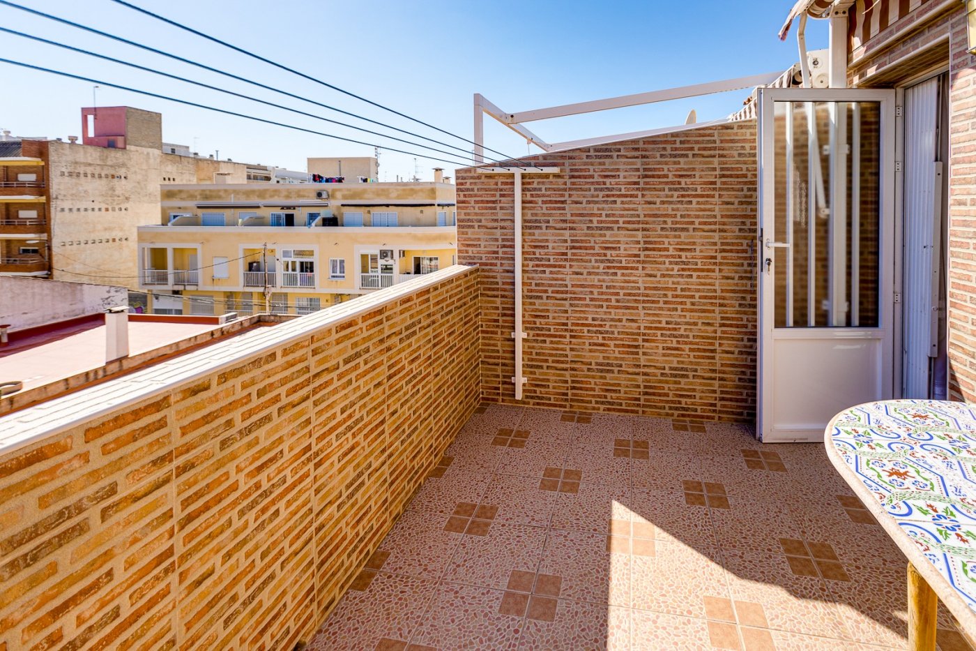 Magnificent duplex apartment for sale just 300m from the beach of Los Locos in Torrevieja.