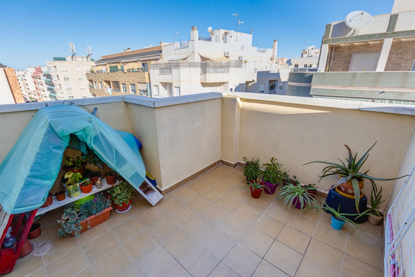 Cozy penthouse for sale in the center of Torrevieja