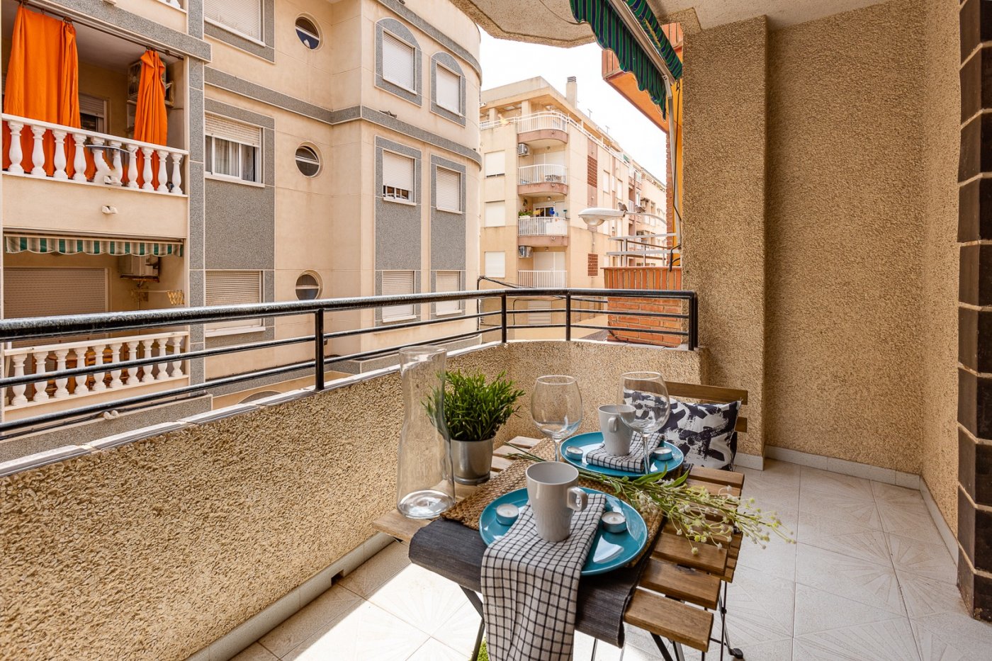 Apartment for sale near the beach of Los Locos in Torrevieja.