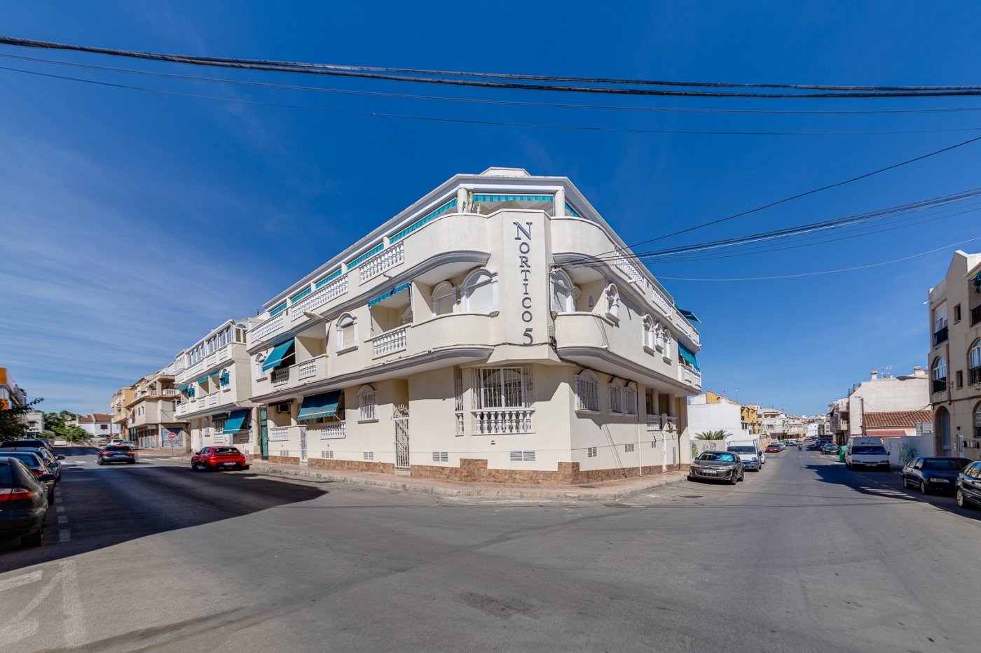 Se vende apartamento cerca de la playa de Los Locos en Torrevieja.