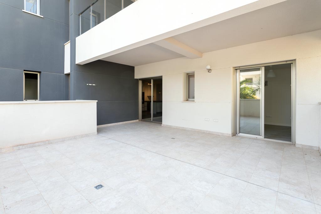 Se venden últimos apartamentos planta baja a estrenar en Res. Green Hills en Villamartin.