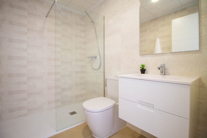 CAPRI IV SHOWHOUSE NEW PHOTOS (25)