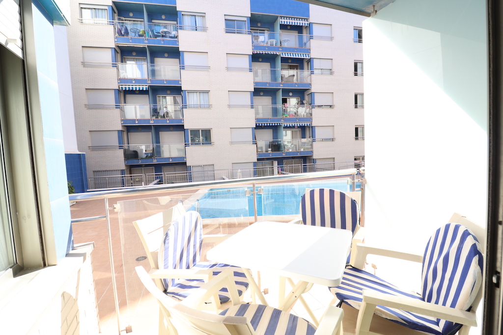Ideal holiday apartment for sale in a first line building on the beach of Los Locos in Torrevieja.