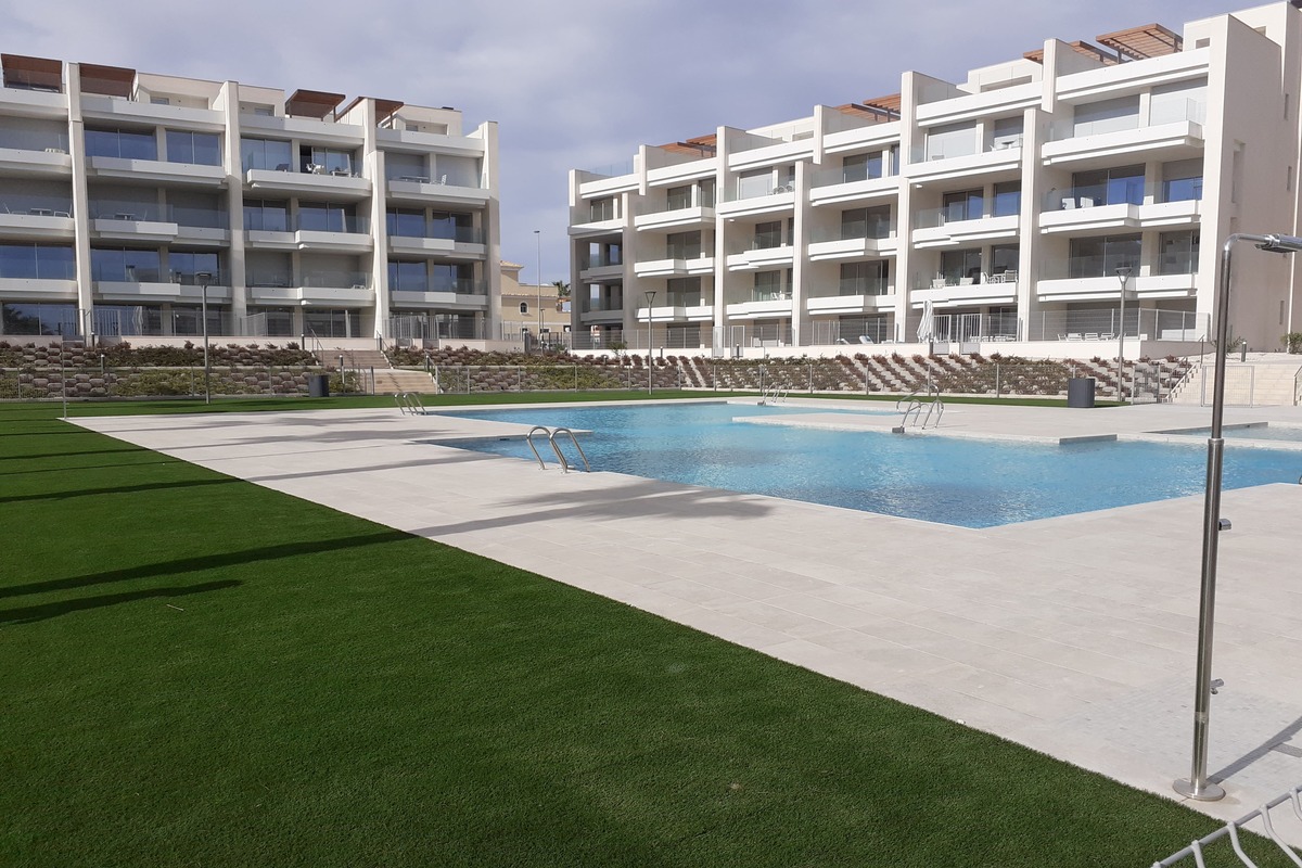 Key ready new build project for sale in a luxury complex in Villamartin.