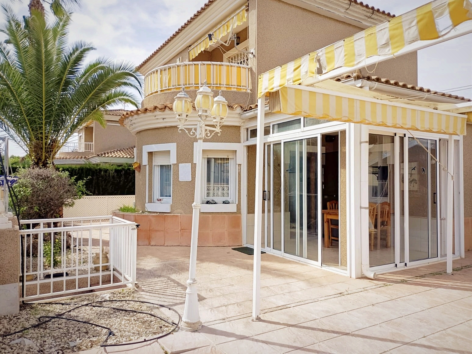 Mediterranean detached villa for sale in Los Altos, Orihuela Costa.
