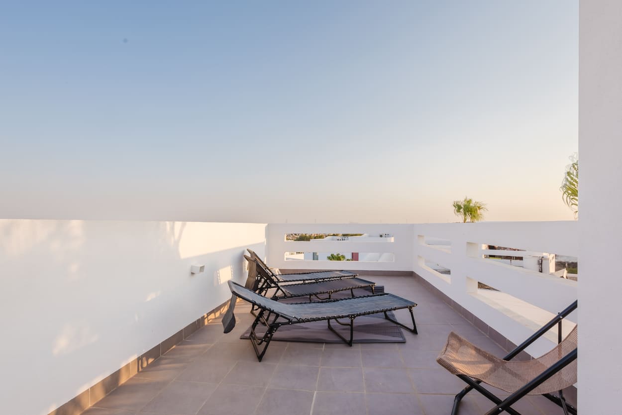 Moderne penthouse te koop op een idyllische locatie aan de golfbaan Las Ramblas, Orihuela Costa.
